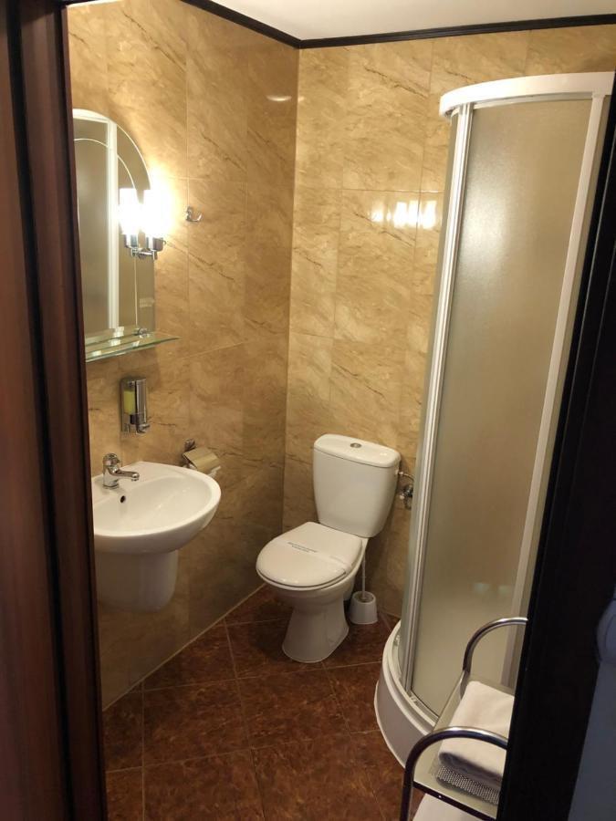 Hotel Zodiak Радомско Экстерьер фото